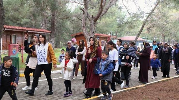 Depremzedelere anne- kız kampı