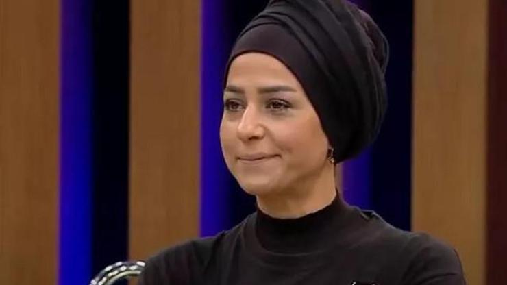 Esra Tokelli depremzede minikleri sevindirdi