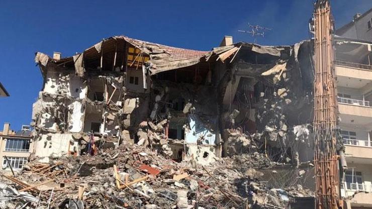 Elazığ’da ağır hasarlı bina sayısı 7 bini geçti