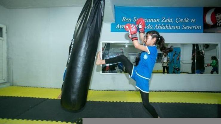 Seyhanlı Muay Thai sporcusu Türkiye Şampiyonu oldu