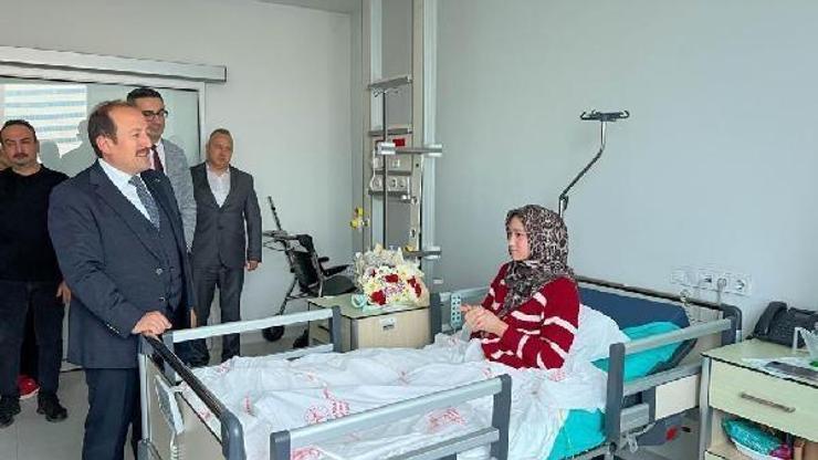 Vali Pehlivan, tedavisi süren depremzedeleri ziyaret etti
