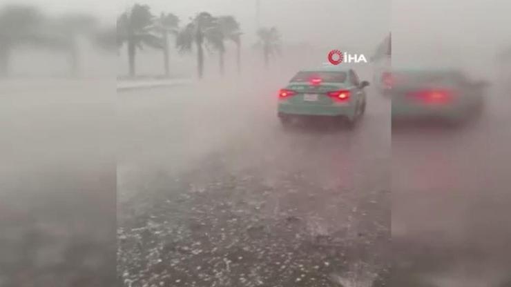 Suudi Arabistanı dolu fırtınası vurdu