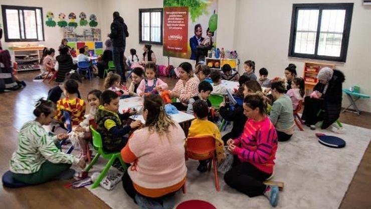 Çocuklar ve anneleri ahtapot atölyesinde buluştu