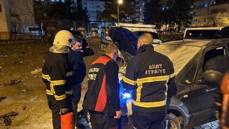 Siirt’te park halindeki otomobil yandı