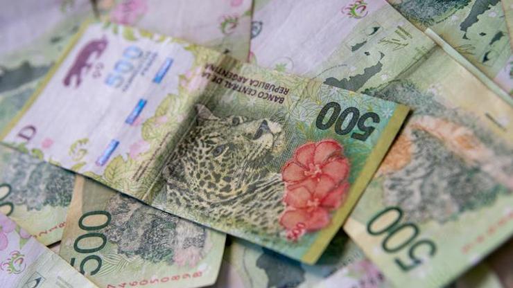 Arjantinden 3 haneli enflasyona 300 baz puanlık faiz artırımı