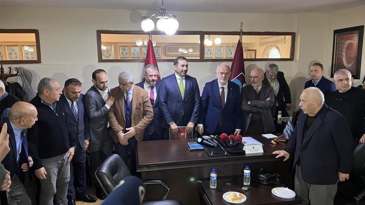 Ertuğrul Doğanın yönetim kurulu listesi, divan başkanlığına teslim edildi