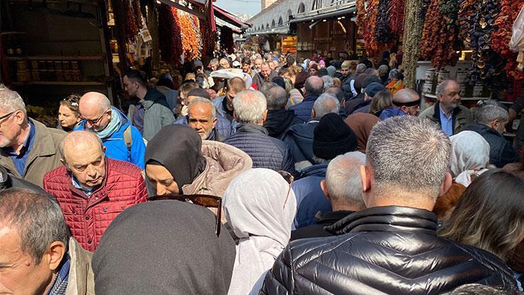 Eminönünde Ramazan yoğunluğu