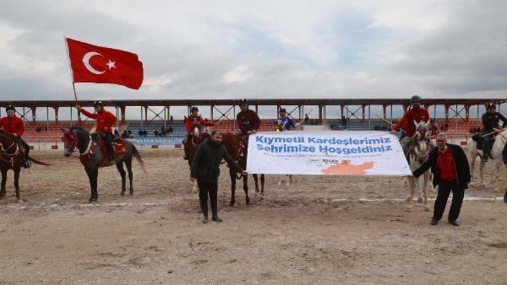 Uşakta ciritler depremzedeler için atıldı