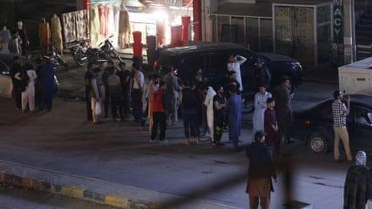 Afganistan ve Pakistan’ı vuran depremde 12 kişi öldü