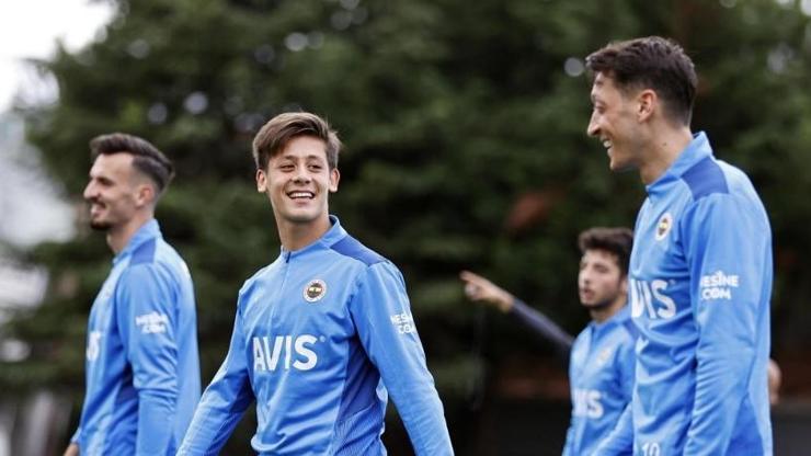 Arda Gülerden Mesut Özil paylaşımı