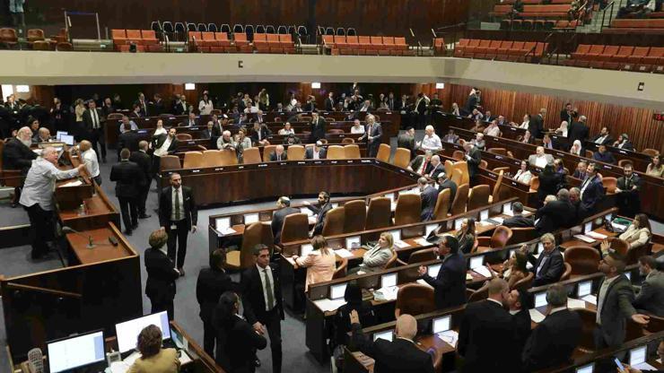 İsrailde başbakanın görevden alınmasını zorlaştıran yasa tasarısına onay