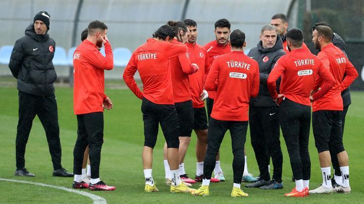 A Milli Futbol Takımı Ermenistana gitti