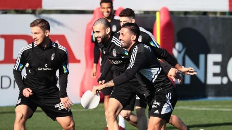 Beşiktaş Ümraniyespora 2 golle yenildi