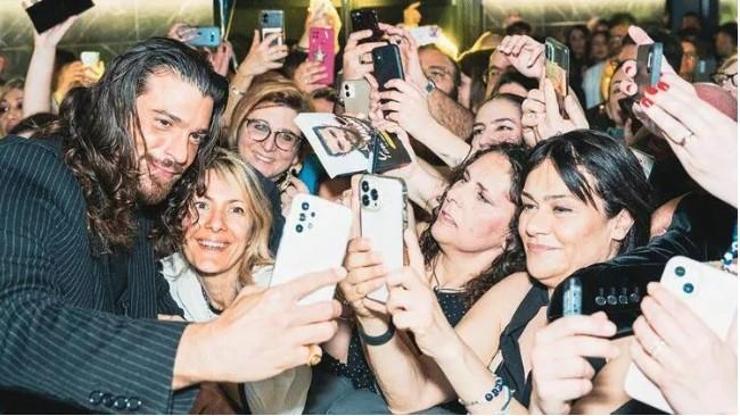 Can Yaman, İtalya turuna devam ediyor