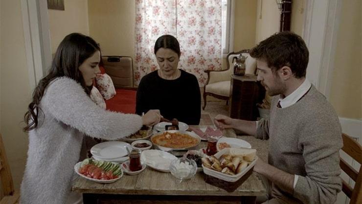 Üç Kız Kardeş 43. bölüm izle tek parça Üç Kız Kardeş son bölüm full izle