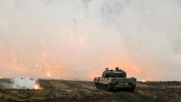 Almanya’dan Ukrayna’ya 12 milyar euroluk ek askeri destek