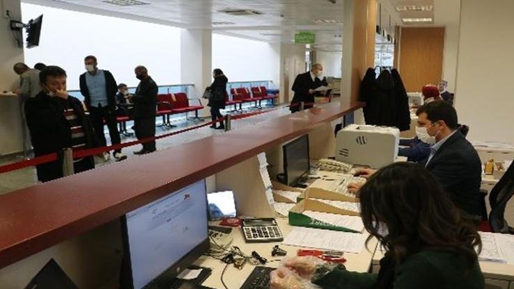 SGK çalışanlarına EYT düzenlemesi: Saat başına mesai ücreti açıklandı