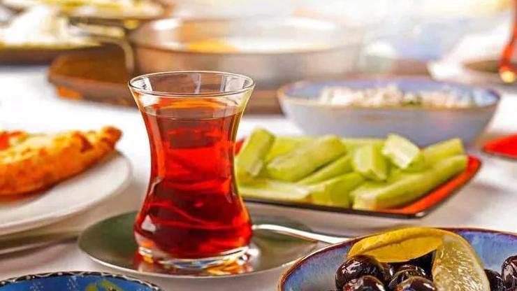 Sahurda tok tutuyor diye yiyoruz ama uzak durun