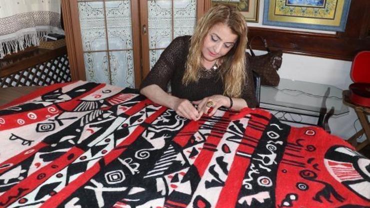 Tarihi kilimin desenleri keçeye işlendi