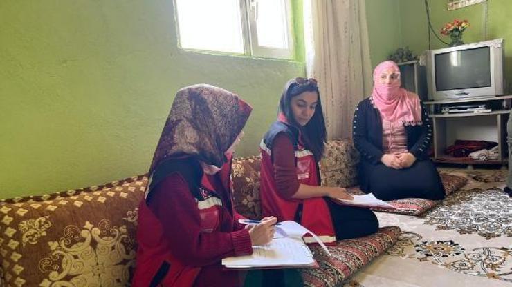 Karlıova’da depremzedeler ziyaret edilerek talepleri dinlendi