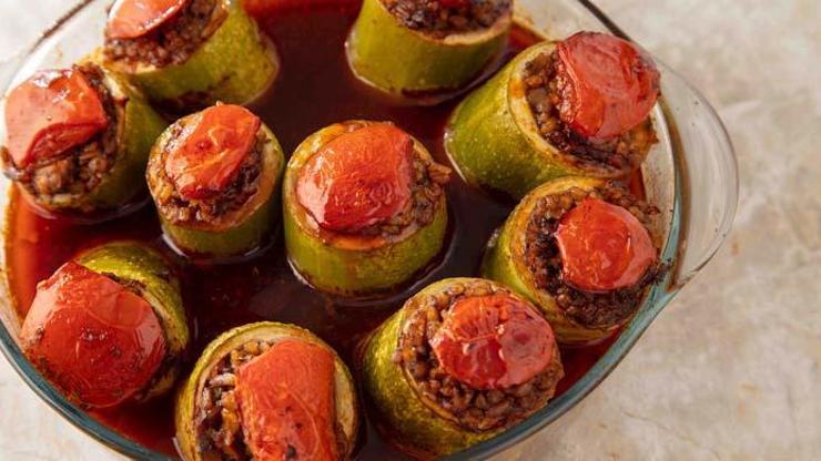 Ramazanın 19. günü iftar menüsü (10 Nisan 2023): Fırında Bulgurlu Kabak Dolması, Sebzeli Şehriye Çorbası ve Tahinli Çıtır tarifi