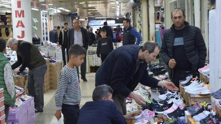 Mardin’de tarihi çarşılarda bayram hareketliliği