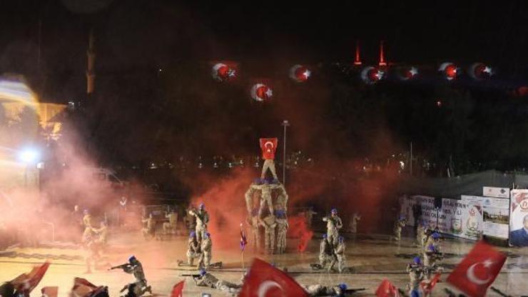 Şanlıurfa’da yağmur altında kurtuluş coşkusu