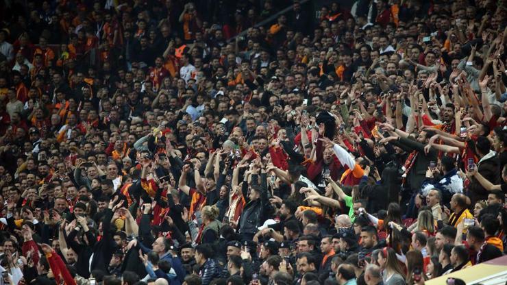 Galatasaray ve Fenerbahçe PFDKya sevk edildi