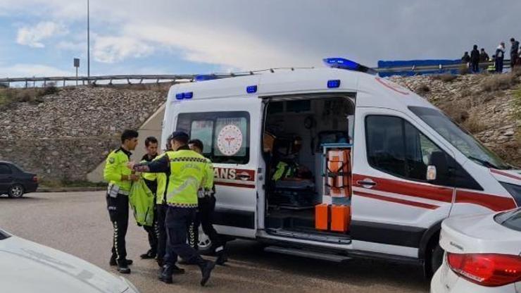 Kırıkkalede otomobilin çarptığı trafik polisi yaralandı