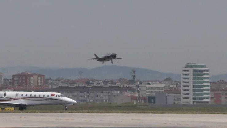 Son dakika... KIZILELMA Atatürk Havalimanına indi