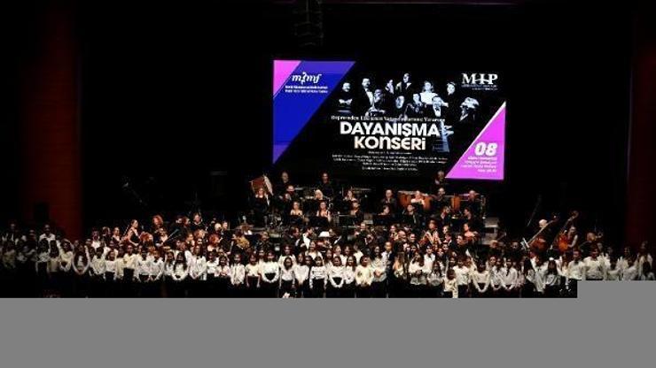 Dayanışma konserinin geliri ihtiyaç sahiplerine ulaştırıldı