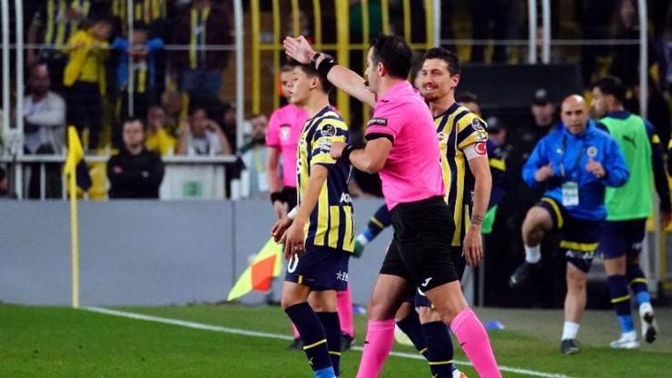 Fenerbahçe, İstanbulspor maçının VAR kayıtlarını talep etti