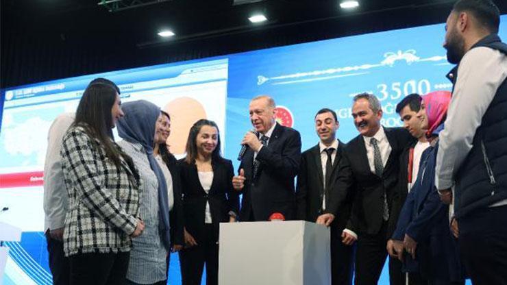 SON DAKİKA: Cumhurbaşkanı Erdoğandan engelli öğretmen atama mesajı: Tüm adayların ataması gerçekleştirildi
