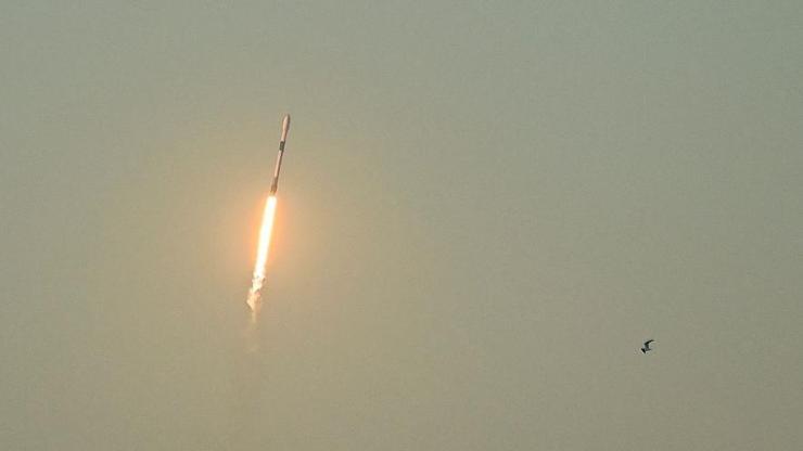 SpaceX, 46 Starlink uydusunu daha yörüngeye gönderdi