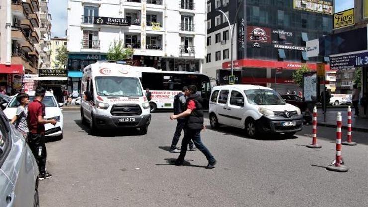 Diyarbakır’da sokakta silahlı kavga: 1 yaralı
