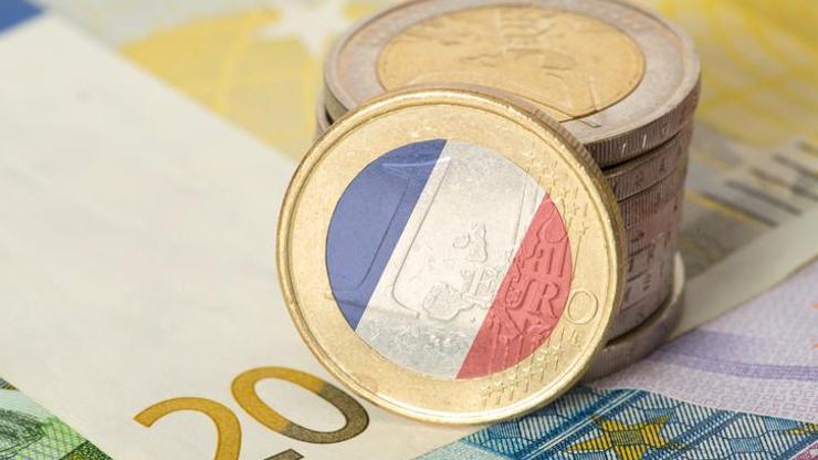 Fitch, Fransanın kredi notunu düşürdü