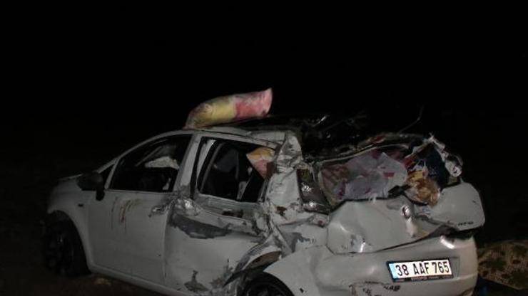 Nevşehirde otomobil şarampole devrildi: 1 ölü, 2 yaralı