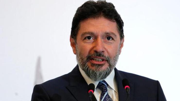 Hakan Atillanın havalimanında pasaportuna el konuldu