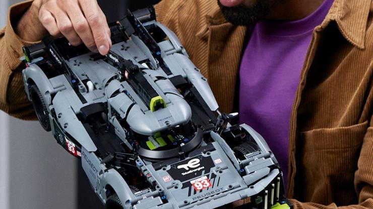 9X8 Hypercar LEGO Technic formunda ortaya çıktı