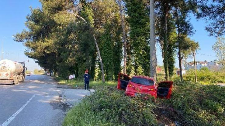 Şarampole devrilen otomobil direğe çarparak durabildi: 1 ölü, 3 yaralı