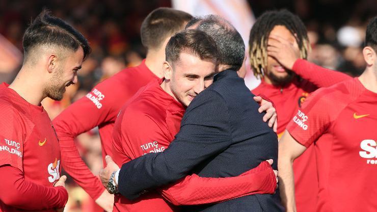 Galatasarayda bir imza daha Menajeri İstanbula geldi
