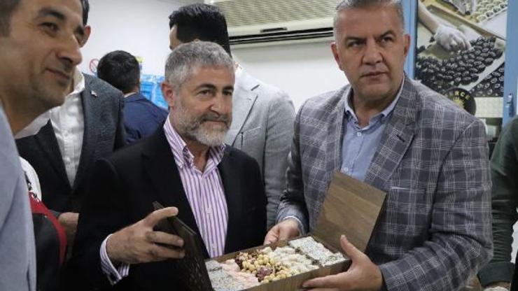 Bakan Nebati geleceğin şefleri ile bir araya geldi
