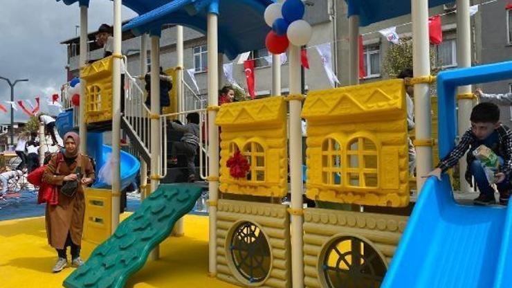 Kağıthane’de çocuk parkı açıldı