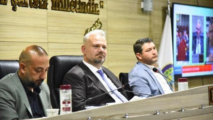 Menemende öğrencilere 5er bin TL başarı ödülü meclisten geçti