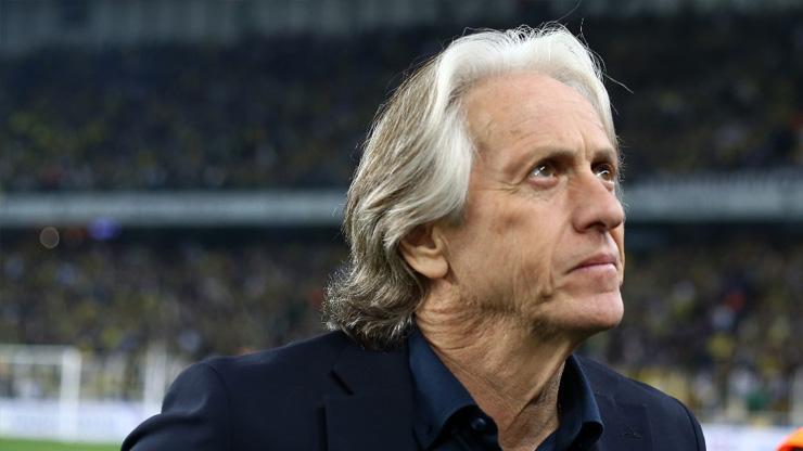 Fenerbahçede dev neşter Hücum hattı sil baştan