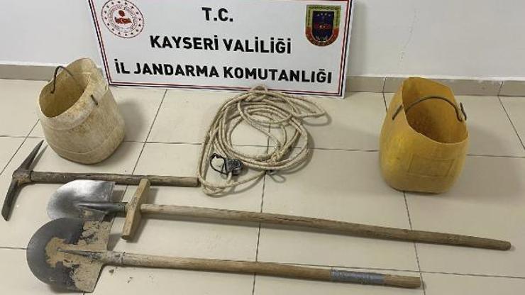 Kayseri’de kaçak kazı yapan 1 kişiye gözaltı
