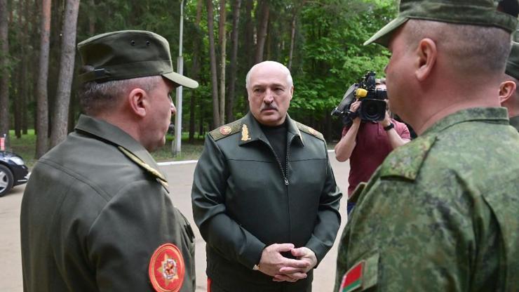 Sağlık durumu tartışılan Belarus Devlet Başkanı Lukaşenko ortaya çıktı