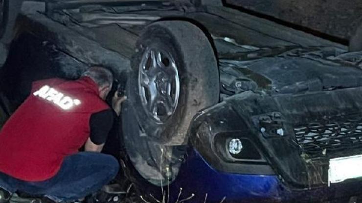 Siirt’te otomobil şarampole devrildi: 2 yaralı