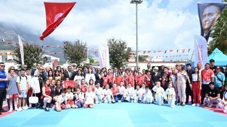 Kemerde 19 Mayıs töreni