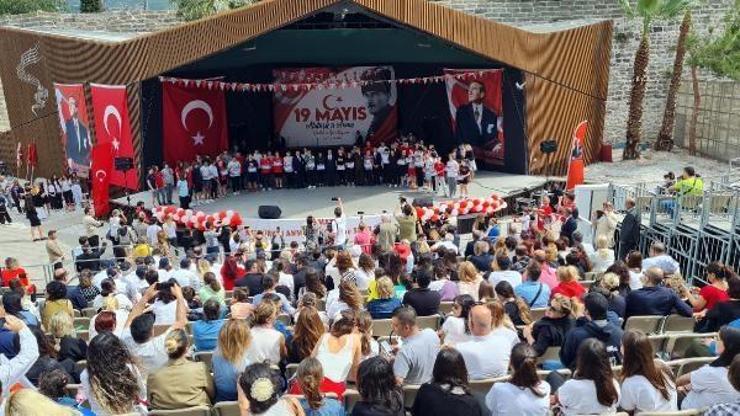 Bodrumda 19 Mayıs coşkusu